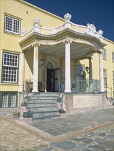SOUTH AFRICA, Western Cape, Cape Town, The Castle of Good Hope. Yellow Colonial building with steps