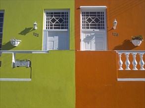 SOUTH AFRICA, Western Cape, Cape Town, Bo Kapp District. Chiappini Street. Brightly painted houses