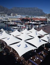 SOUTH AFRICA, Western Cape, Cape Town, Victoria and Alfred Waterfront with view across white