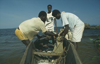 UGANDA, Kampala, Fishing on Lake Victoria.