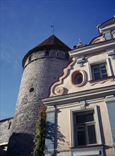 ESTONIA, Tallinn, Uus Street.  Old Town building facade and circular tower.