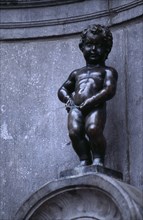 BELGIUM, Brabant, Brussels, The Manneken-Pis statue.