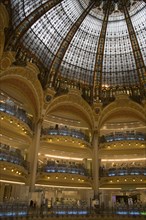 FRANCE, Ile de France, Paris, Opera Quarter. The central circular area under the glass dome of the