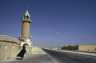 QATAR, Architecture, Mosque beside main road highway