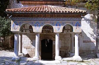 BULGARIA, Bachkovo, Bachkovo Monastery arches.