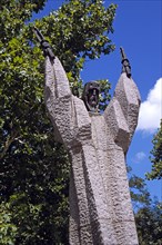 BULGARIA, Sofia, Kliment Ohridski statue.