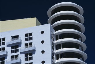 USA, Florida, Miami, South Beach. Old meets new; Art Deco and modern architecture dominate the