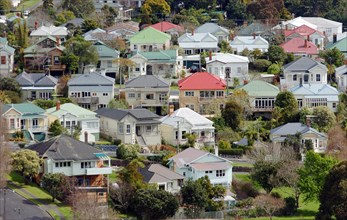 NEW ZEALAND, NORTH ISLAND, AUCKLAND, GENERAL VIEW OF THE RESIDENTIAL DISTRICT OF DEVENPORT ON