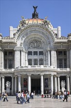 MEXICO, Mexico City, "Palacio de las Bellas Artes, and Museo Nacional de Arquitectura, Alameda