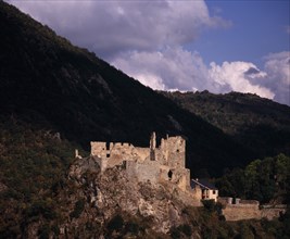 FRANCE, Midi-Pyrenees, Ariege, "Chateau d’Usson.  Ruined castle dating from the eleventh century,