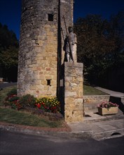 FRANCE, Midi-Pyrenees, Haute-Garonne, Avignonet-de-Lauragais.  Statue of Crusader of Avignonet set