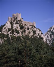FRANCE, Languedoc-Roussillon, Aude, Chateau Puilarens.  Ruined medieval Cathar castle stronghold