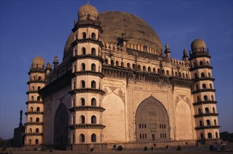 INDIA, Karnataka, Bijapur, The Golgumbaz.  Exterior of domed building with octagonal seven-storey