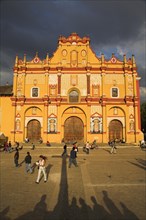 MEXICO, Chiapas, San Cristobal de las Casas, "Cathedral, Plaza 31 de Marzo"