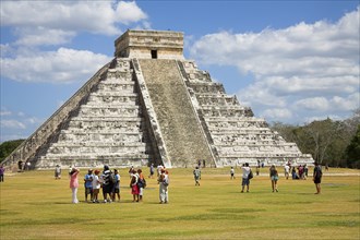 MEXICO, Yucatan, Chichen Itza, "El Castillo, Pyramid of Kukulkan"