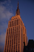 USA, New York, New York City, "Part view of the Empire State Building from 7th Avenue / West 31st