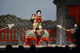 JAPAN, Arts, Performance, The actor Ennosuke playing the role of the fox Tadanobu in the kabuki