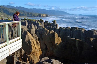 NEW ZEALAND, SOUTH ISLAND, PUNAKAIKI, "GEOLOGICAL FEATURED ROCKS CALLED THE PANCAKE ROCKS BLOWHOLES