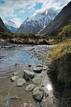 NEW ZEALAND, SOUTH ISLAND, FJORDLAND, "SOUTHLAND, A MOUNTAIN STREAM IN CASCADE CREEK OF NEW
