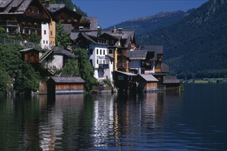 AUSTRIA, Oberosterreich, Hallstatt, Typical architecture and boat houses on shore of Hallstattersee