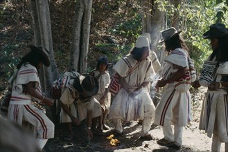 COLOMBIA, Sierra Nevada de Santa Marta, Ika, Ika Mortuary rites being performed in the rio