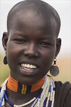 ETHIOPIA, Lower Omo Valley, Tribal People, Ari woman