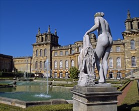 ENGLAND, Oxfordshire, Woodstock, Blenheim Palace. Female nude statue in upper water terrace.