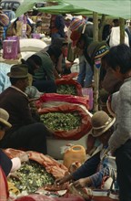 COLOMBIA, Pocota, Selling coca leaves at market