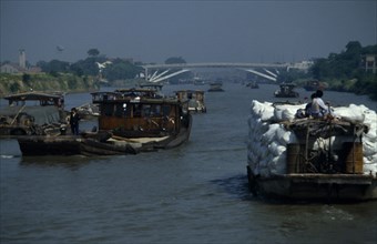 CHINA, Jiangsu Province, Transport, Barges travelling down the Grand Canal between Suzhou and Wuxi.