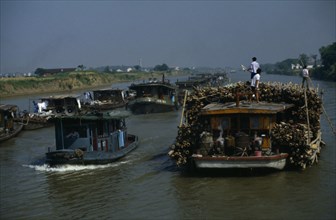 CHINA, Jiangsu Province, Transport, Barges travelling down the Grand Canal between Suzhou and Wuxi.