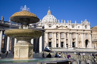 ITALY, Lazio, Rome, Vatican City The Basilica of St Peter and the square or Piazza San Pietro with