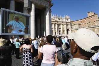 ITALY, Lazio, Rome, Vatican City Pilgrims in St Peter's Square for the wednesday Papal Audience in