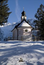 GERMANY, Bavaria, Mittenwald, Kapelle am Lautersee. Small chapel near Lautersee lake above