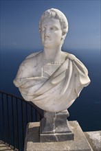 20093659 ITALY Campania Ravello Villa Cimbrone. Statue on Belvedere of Infinity overlooking sea
