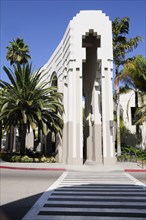 USA, California, Los Angeles, Pedestrian crossing & Beverly Hills Civic Centre