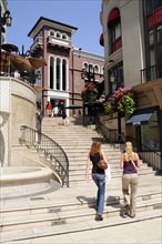 USA, California, Los Angeles, "Rodeo Drive. Spanish steps, Two Rodeo shopping alley"