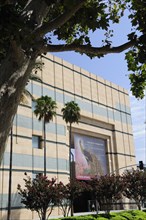 USA, California, Los Angeles, "Main entrance, LA County Museum of Art from Wilshire"