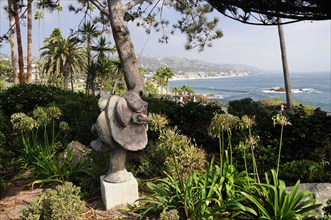 USA, California, Los Angeles, "Sculpture trail & sea views, Heisler Park, Laguna Beach"