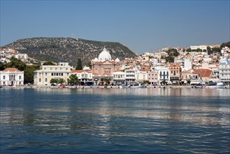 GREECE, North East Aegean, Lesvos Island, Mitilini, harbour with the sea at the foreground and blue