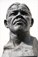 England, London, South Bank, Nelson Mandela Statue.
