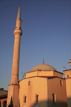 Albania, Tirane, Tirana, Ethem Bey Mosque and minaret in Skanderbeg Sqaure.