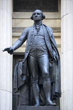 USA, New York, New York City, Manhattan  Statue of George Washington outside the Federal Hall