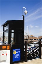 Port Solent lift for handicapped people to access the upper level restaurants. Photo : Paul Seheult