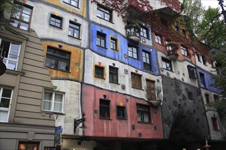 The Hundertwasser-Krawinahaus part view of exterior facade of apartment building. Photo: Bennett