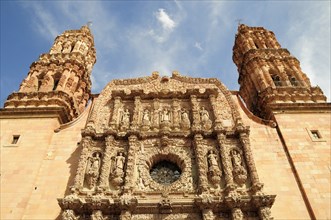 Mexico, Bajio, Zacatecas, Cathedral angled part view of baroque facade. 
Photo : Nick Bonetti