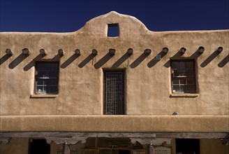 USA, New Mexico, Taos, Detail of adobe style architecture. 
Photo : Hugh Rooney
