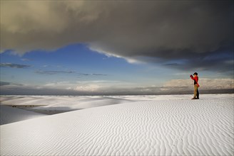 USA, New Mexico, Otero County, White Sands National Monunment. Landscape of white sand with