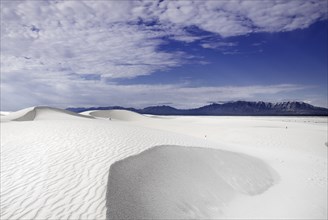 USA, New Mexico, Otero County, White Sands National Monunment. Landscape of white sand dunes with