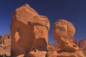 USA, Nevada, Valley of Fire State Park, Face shaped rock formations. 
Photo : Hugh Rooney