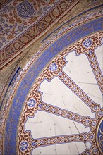 Turkey, Istanbul, Sultanahmet Camii Blue Mosque interior detail of the domed ceiling. 
Photo :
